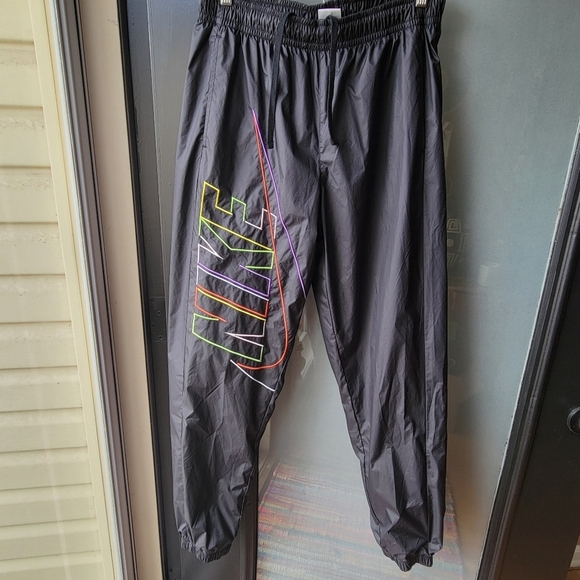 Nike Woven Black Pants Men's Size Medium Pockets Elastic Waist/ retro style - Picture 2 of 14